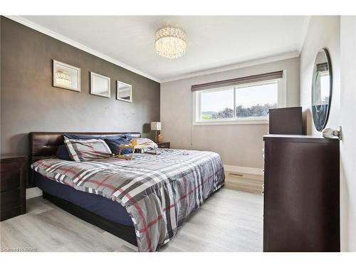 225 Helena Avenue, Winona, ON - Indoor Photo Showing Bedroom