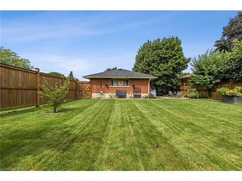 225 Helena Avenue, Winona, ON - Outdoor With Backyard