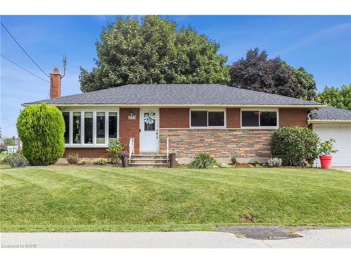 225 Helena Avenue, Winona, ON - Outdoor With Facade