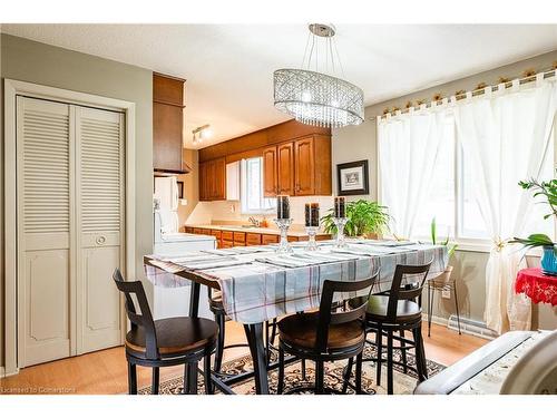 5934 North Street, Niagara Falls, ON - Indoor Photo Showing Dining Room