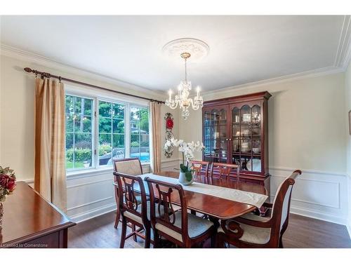 4173 Corrine Court, Burlington, ON - Indoor Photo Showing Dining Room