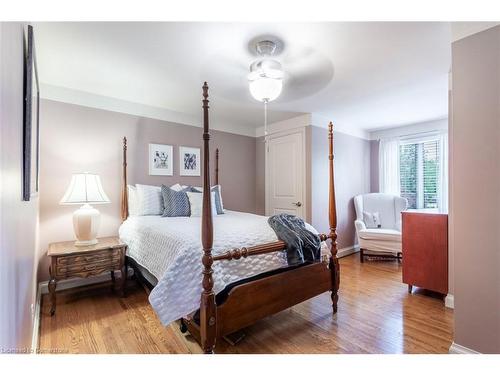 4173 Corrine Court, Burlington, ON - Indoor Photo Showing Bedroom