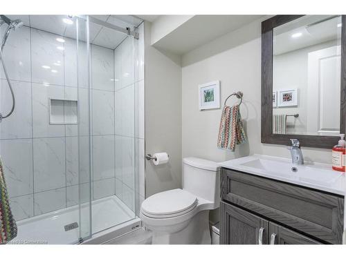 4173 Corrine Court, Burlington, ON - Indoor Photo Showing Bathroom