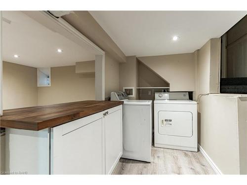 B-9 Blythe Street, Hamilton, ON - Indoor Photo Showing Laundry Room