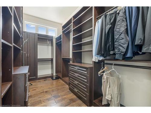 47 Tews Lane, Dundas, ON - Indoor With Storage