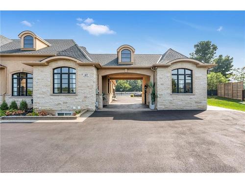 47 Tews Lane, Dundas, ON - Outdoor With Facade