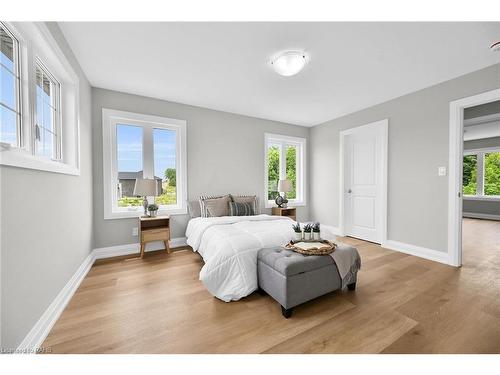 175 Pike Creek Drive, Cayuga, ON - Indoor Photo Showing Bedroom