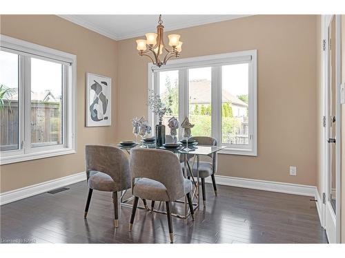 140 Creekside Drive, Welland, ON - Indoor Photo Showing Dining Room