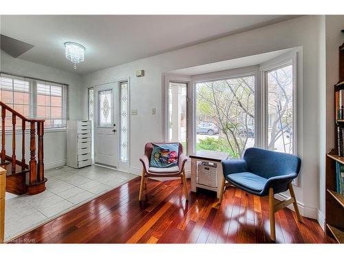 5147 Ravine Crescent, Burlington, ON - Indoor Photo Showing Other Room