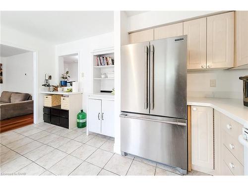 5147 Ravine Crescent, Burlington, ON - Indoor Photo Showing Kitchen