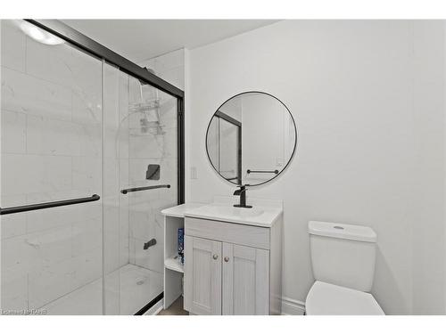 21 Canby Street, Allanburg, ON - Indoor Photo Showing Bathroom