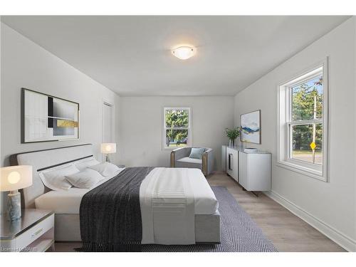 21 Canby Street, Allanburg, ON - Indoor Photo Showing Bedroom