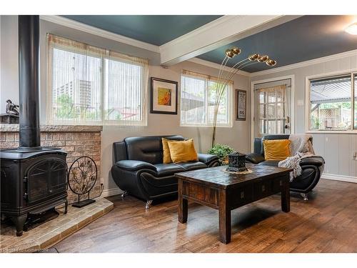 37 Gainsborough Road, Hamilton, ON - Indoor Photo Showing Living Room With Fireplace