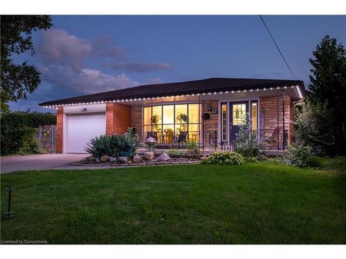 37 Gainsborough Road, Hamilton, ON - Outdoor With Deck Patio Veranda