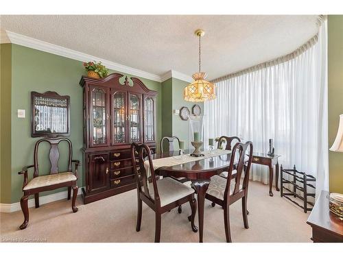 1601-26 Hanover Road, Bramalea, ON - Indoor Photo Showing Dining Room