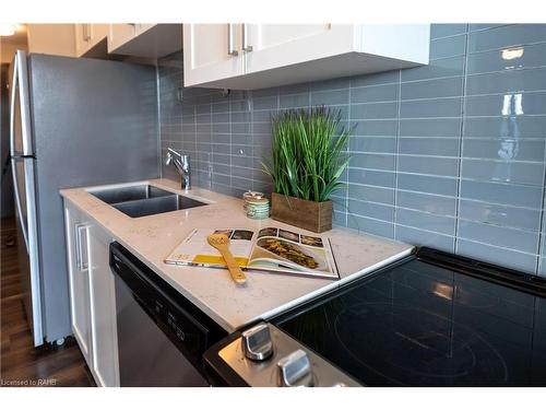 902-15 Queen Street S, Hamilton, ON - Indoor Photo Showing Kitchen With Stainless Steel Kitchen With Double Sink