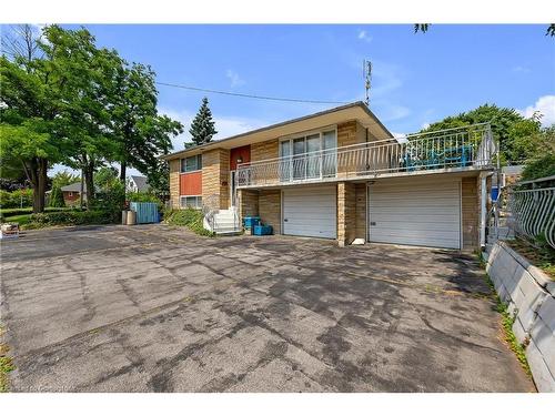 33 South Bend Road E, Hamilton, ON - Outdoor With Deck Patio Veranda