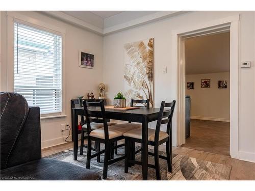 393 Brock Street, Brantford, ON - Indoor Photo Showing Dining Room