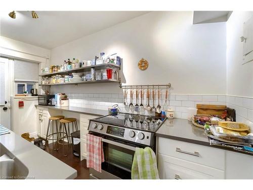 9-2 Vineland Avenue, Hamilton, ON - Indoor Photo Showing Kitchen