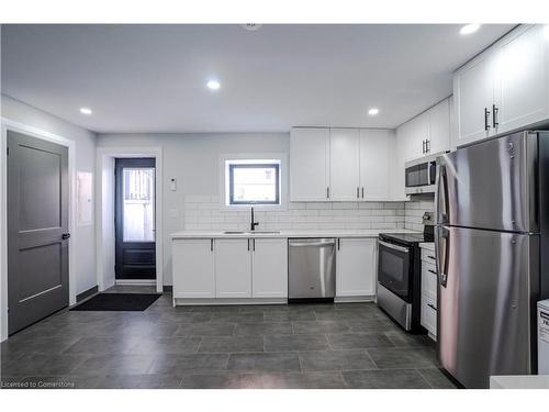 1 (Lower)-130 Elgin Street, Brantford, ON - Indoor Photo Showing Kitchen