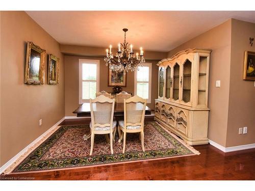 64 Gravenhurst Trail, Hamilton, ON - Indoor Photo Showing Dining Room