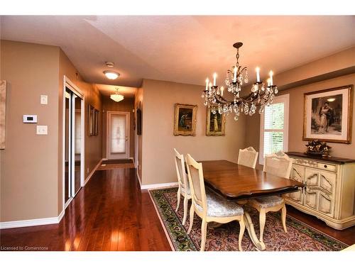 64 Gravenhurst Trail, Hamilton, ON - Indoor Photo Showing Dining Room