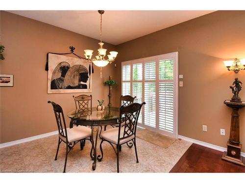 64 Gravenhurst Trail, Hamilton, ON - Indoor Photo Showing Dining Room