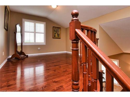 64 Gravenhurst Trail, Hamilton, ON - Indoor Photo Showing Other Room