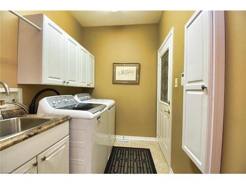 64 Gravenhurst Trail, Hamilton, ON - Indoor Photo Showing Laundry Room