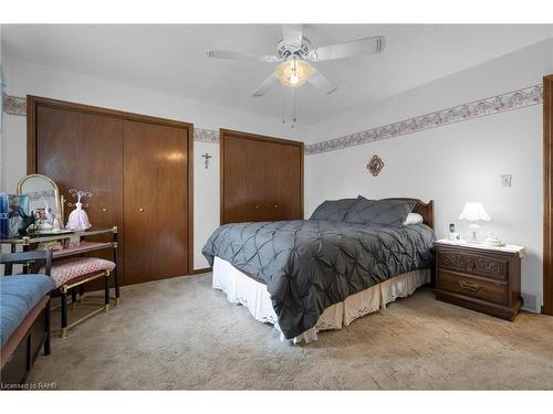 2808 Dominion Road, Ridgeway, ON - Indoor Photo Showing Bedroom