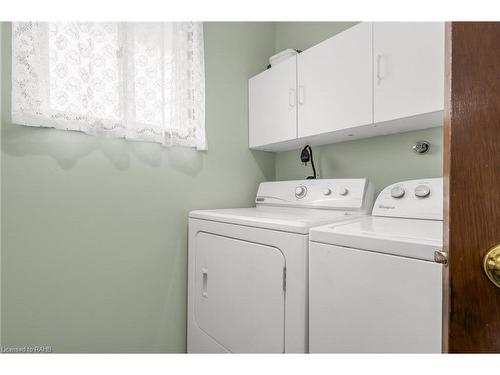 2808 Dominion Road, Ridgeway, ON - Indoor Photo Showing Laundry Room