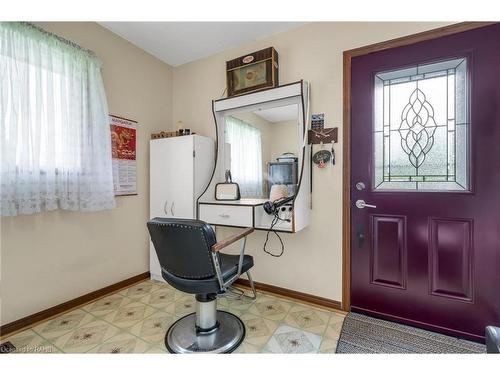 2808 Dominion Road, Ridgeway, ON - Indoor Photo Showing Other Room