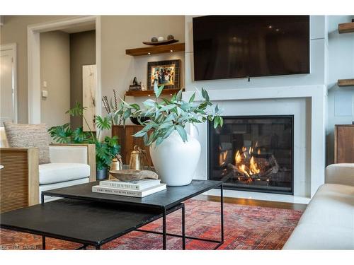 257 Surrey Drive, Oakville, ON - Indoor Photo Showing Living Room With Fireplace