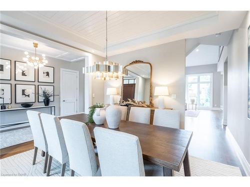 257 Surrey Drive, Oakville, ON - Indoor Photo Showing Dining Room