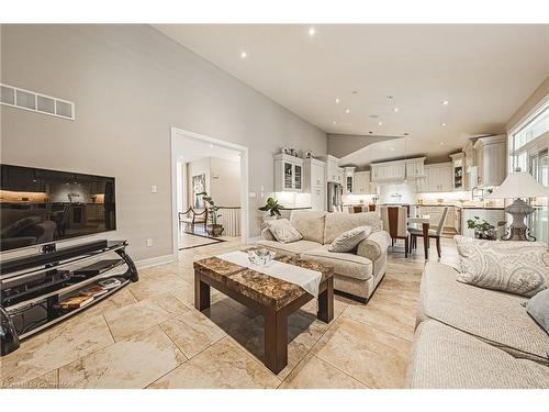 1214 #8 Highway, Stoney Creek, ON - Indoor Photo Showing Living Room