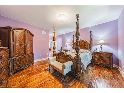 1214 #8 Highway, Stoney Creek, ON - Indoor Photo Showing Bedroom