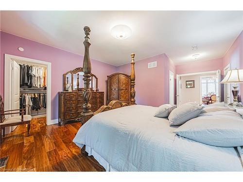 1214 #8 Highway, Stoney Creek, ON - Indoor Photo Showing Bedroom