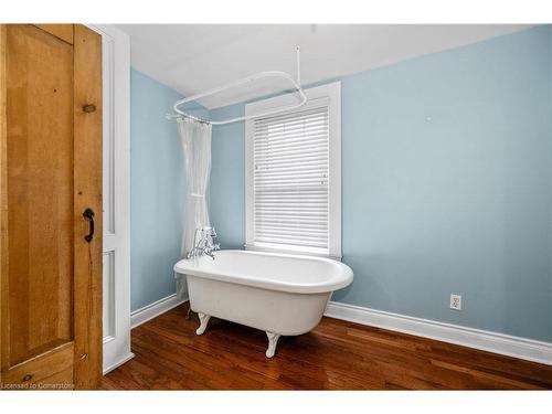 4888 Tufford Road N, Beamsville, ON - Indoor Photo Showing Bathroom