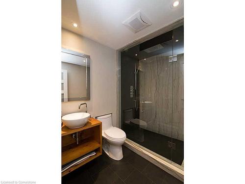 443 Cottingham Crescent, Hamilton, ON - Indoor Photo Showing Bathroom