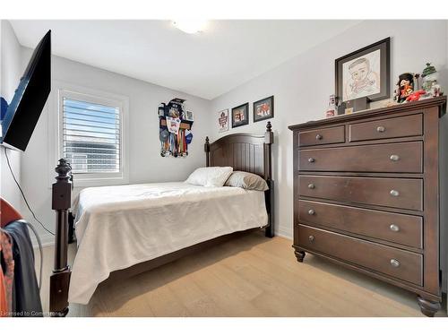 2 Raspberry Lane, Mount Hope, ON - Indoor Photo Showing Bedroom