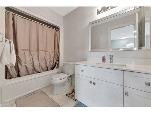 2 Raspberry Lane, Mount Hope, ON - Indoor Photo Showing Bathroom