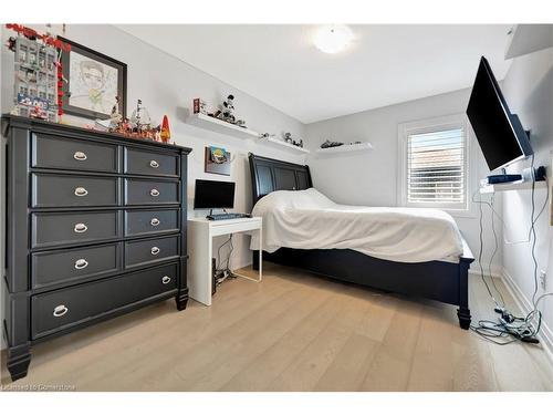 2 Raspberry Lane, Mount Hope, ON - Indoor Photo Showing Bedroom