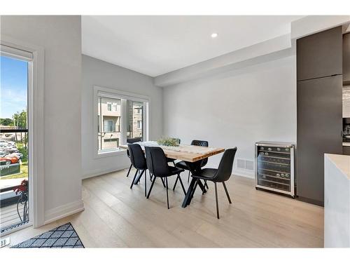 2 Raspberry Lane, Mount Hope, ON - Indoor Photo Showing Dining Room