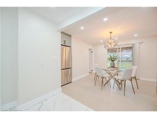 286 East 26Th Street, Hamilton, ON - Indoor Photo Showing Dining Room