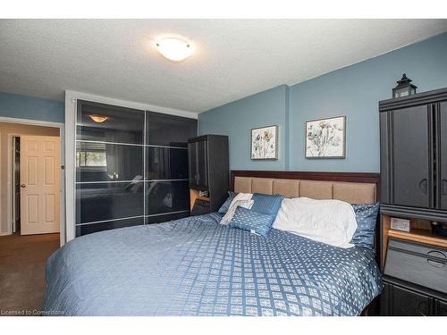 34-1420 Garth Street, Hamilton, ON - Indoor Photo Showing Bedroom