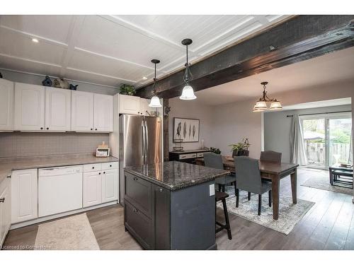 34-1420 Garth Street, Hamilton, ON - Indoor Photo Showing Kitchen