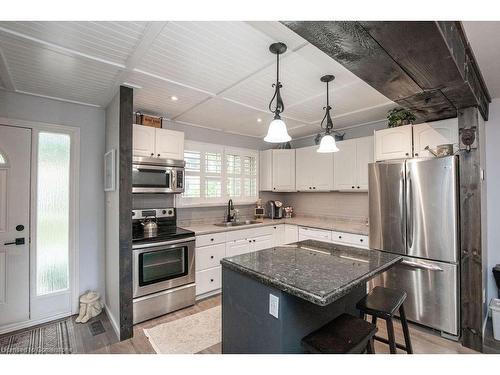 34-1420 Garth Street, Hamilton, ON - Indoor Photo Showing Kitchen With Double Sink