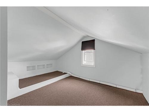 361 Simpson Avenue, Welland, ON - Indoor Photo Showing Other Room