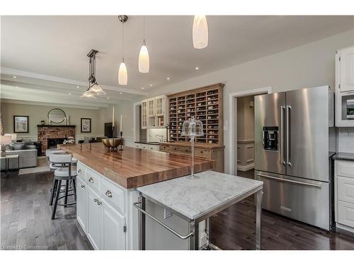 4016 Lantern Lane, Burlington, ON - Indoor Photo Showing Kitchen