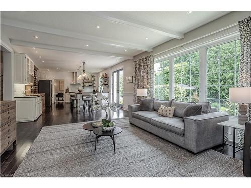 4016 Lantern Lane, Burlington, ON - Indoor Photo Showing Living Room